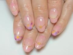 花柄ネイルで春気分。ぐっと女性らしさUPの華やかネイルカタログ