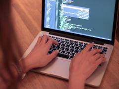 憧れの大人女子に一歩近づく。OLさん向けきれいめオフィスネイル特集