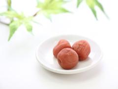 キレイのために見直すべきは先人の知恵。30秒で簡単「梅湯」の効果がすごすぎる♡