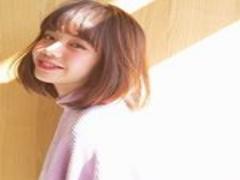 恥ずかしくて顔を覆った瞬間、彼をドキっとさせるの。主張しすぎない上品ネイル