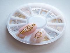 腕じゃなくて指先につけるの♡おしゃれな"腕時計ネイル"カタログ