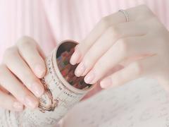 ナチュラル重視！オフィスネイルにおすすめ、春が香る指先へ♡