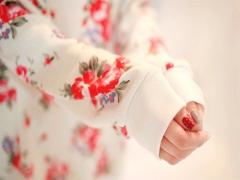 ひと塗りで本格“小慣れ感”を。自宅ネイルはRMKのクリアカラーにお任せ！