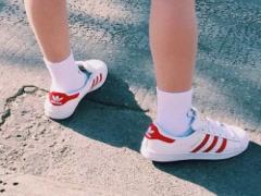 お洒落さんは実践済み。美意識を上げるハンド×フットのお揃いネイル15選