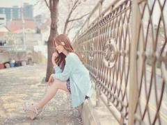 ぐるっと春を閉じ込めて逃がさないっ♡囲みネイルで作る、春ネイル