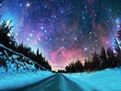 ふわふわキラキラ幻想的。オーロラネイルでみんなの視線を集めます