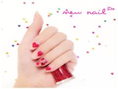 オンナノコ度急上昇↑赤いハートホロネイルでみんなの視線をいただきます♡