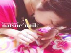 テンションが上がる人続出♡夏の時期にぴったり！ちょい派手ネイル