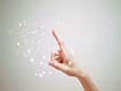 流行ネイル×フェザーでつくる欲張りガールのSUMMER NAIL COLLECTION