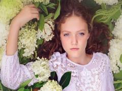 梅雨のブルーを吹き飛ばす。＃紫陽花ネイル で見つけた最旬デザイン20選♡