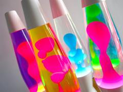 指先が夏を叫んでいる♡ネオンカラーネイルでハッピーな気分にチェンジ！