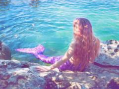 気分は恋するマーメイド♡煌めく“うろこネイル”で真夏のヒロインになるの