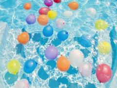 POPな色合いがたまらない♡水風船ネイルが夏っぽ可愛いってウワサ！