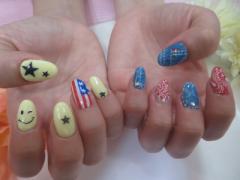 左右非対称が今ドキ。「アシンメトリーネイル」でみんなのハートをGETだぜ♡