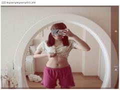 きゃりーの美腹筋「アブクラックス」って？注目のパーツ痩せでセクシーラインに