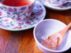 紅茶に一粒ぽとん、で香り王室級。KALDI「キャンディス」が人気急上昇中