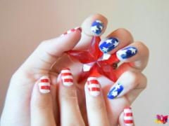 指先に掲げるは星条旗。POPでCUTEなアメリカンネイル13選♡