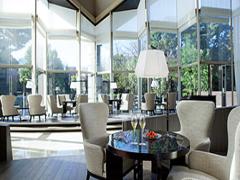 体の中から嬉しく美しく。コスメブランドが提案しているお洒落レストラン