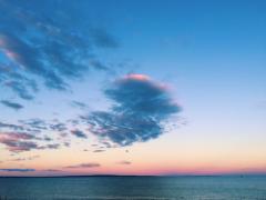 夏の夜空を忘れたくないから。キラキラ輝く“星座ネイル”で星を指先に閉じ込めよう