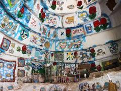 ＜US＞一生に一度は行きたい虹色の山。サルベーションマウンテンの魅力