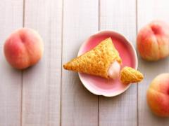 マクドナルド、三角パイに“桃”登場 クリームたっぷりの上品フレーバー