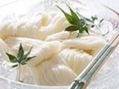 ピザやスイーツに大変身！ 余ったそうめんフル活用レシピ