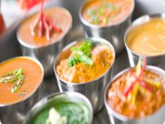 ＜8/23〜＞カレーに染まる100日間。神田で食べ歩きスタンプラリー開幕！