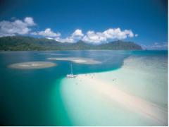 それはまるで天国の海。ハワイ『サンドバー』で海の真ん中を歩きたい