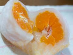 もっちもちジューシーな幸せ♡お手軽〜お取り寄せまで、一度は食べたいフルーツ餅3選