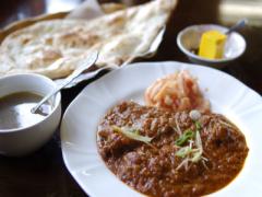 だって、まずは写真撮るでしょ？ブーム到来の今食べるべきフォトジェニックなカレー