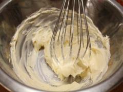 レンジで2分半、材料5こ。超簡単なのに”しっとり美味しい”チーズケーキとは？