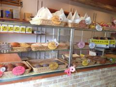 《大阪》見て、食べてハッピー気分♡カラフル渦巻きレインボーパン