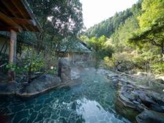 秋だからこそ行ってほしい。美肌になる温泉女子旅で夏のお疲れさようなら〜！