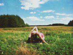 インスタで話題♡幻想的で、身も心も癒される‘室内ビーチヨガ’Beach in the roomって？