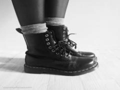 寒くなっても怠らない。個性派おしゃれフットネイルで寒い時期を楽しもう♡