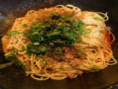 汁なし担々麺の辛さに痺れろ！舌に響く刺激にやみつきになる人続出。