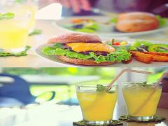 沖縄で絶品ハンバーガーをいただく♡県内でも人気のカフェに行ってみよう