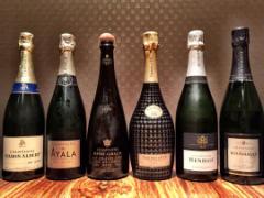 ちょっぴり大人なワインバー♡美味しいお酒を堪能してみませんか？