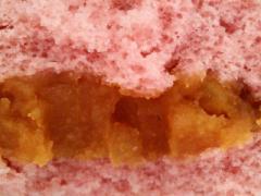 ピンクと黄色にきゅん。毎年即完売の"安納芋まん"とローソンの絶品秋スイーツ