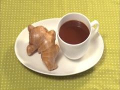 「むくみ腸」に効くスーパードリンクとは？3週間の撃退生活で“ぽっこりお腹”改善