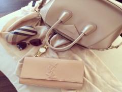 ちょっぴりオトナになりたいあなたへ。マフラーと合わせて楽しむ、バーバリーネイル