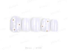 サンタベイビーの煌きを指先に。“クリスマスキス待ち♡”なホログラムネイルカタログ