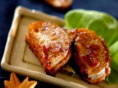 “がっつり肉派”も大満足！ 「レンコンの豆腐はさみ焼き」