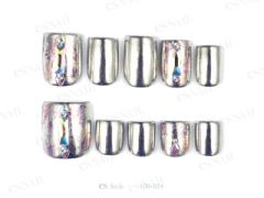 シルバーだけじゃないんです。変幻自在なクロムパウダーで作るミラーネイルのすすめ♡