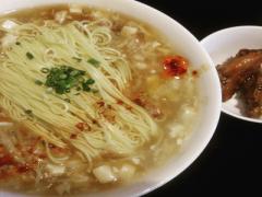 酸っぱ辛い旨みが魅力の酸辣湯麺♡こだわりのスープを堪能しちゃお