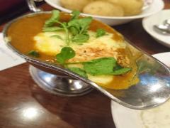 カレーの聖地・神保町で行列のできる人気店！幸福の一皿を食べに行こう♪