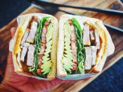 美味しいサンドイッチを食べて体の中からハッピーになっちゃおう♡