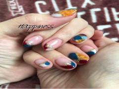 ロマンチックに恋をして♡ステンドグラスネイルがひそかに話題なの