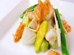 美味しいランチでエイジングを阻止！ヘルシー野菜で体の中から綺麗になろう♡