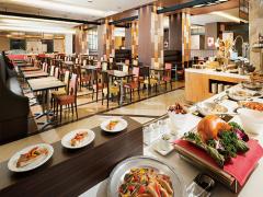 今日はちょっと贅沢に♪ステーキ食べ放題で肉食女子も満足間違いなし◎